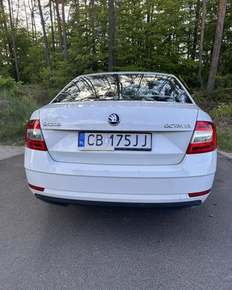 Skoda Octavia cena 39000 przebieg: 240000, rok produkcji 2018 z Bydgoszcz małe 29